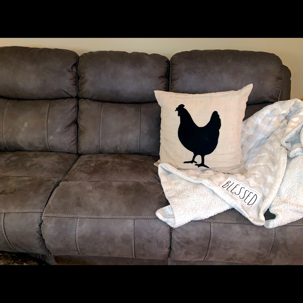 Taylor Linens Rooster Pillow with Insert